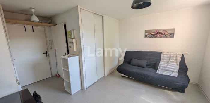 Image 2 sur 11 - Appartement  ·  Location · Lille (59800) · 1 pièce · 19m²