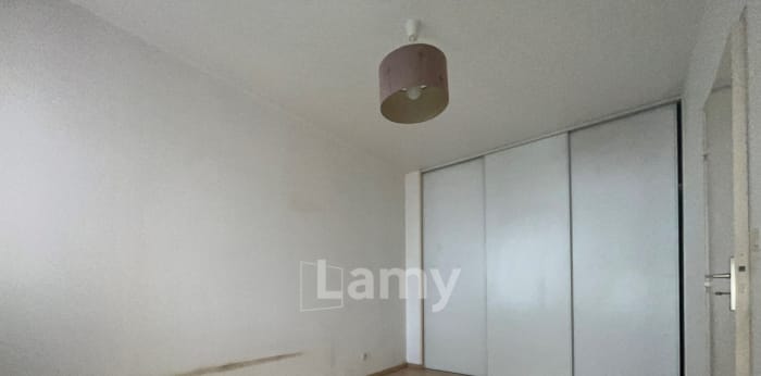 Image 4 sur 5 - Appartement  ·  Location · Reims (51100) · 2 pièces · 43m²