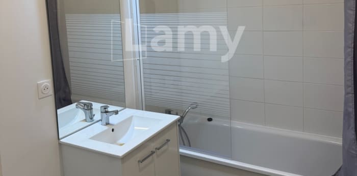 Image 3 sur 5 - Appartement  ·  Location · Lens (62300) · 1 pièce · 28m²