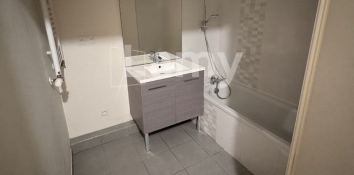 Image 5 sur 5 - Appartement  ·  Location · Lyon (69007) · 3 pièces · 59m²