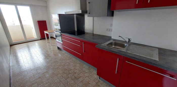 Image 5 sur 9 - Appartement  ·  Location · Marseille (13005) · 3 pièces · 87m²