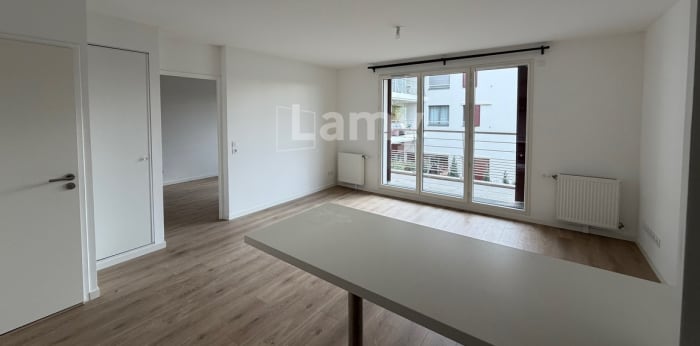 Image 5 sur 17 - Appartement  ·  Location · L Isle Adam (95290) · 2 pièces · 42m²