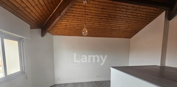 Image 8 sur 10 - Appartement  ·  Location · Royan (17200) · 3 pièces · 72m²