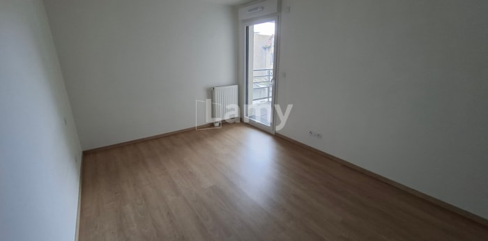 Image 7 sur 7 - Appartement  ·  Location · Clermont Ferrand (63100) · 2 pièces · 43m²