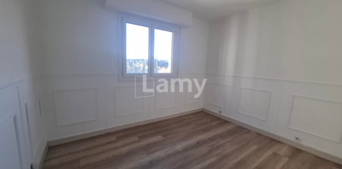 Image 9 sur 13 - Appartement  ·  Location · Marseille (13013) · 3 pièces · 58m²