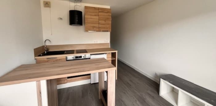 Image 4 sur 6 - Appartement  ·  Location · Besancon (25000) · 1 pièce · 18m²