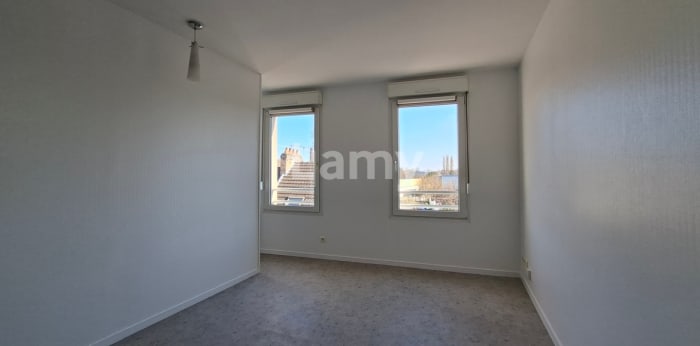 Image 6 sur 9 - Appartement  ·  Location · Reims (51100) · 1 pièce · 29m²