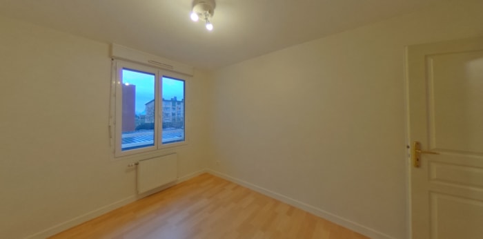 Image 10 sur 13 - Appartement  ·  Location · Grenoble (38100) · 3 pièces · 64m²