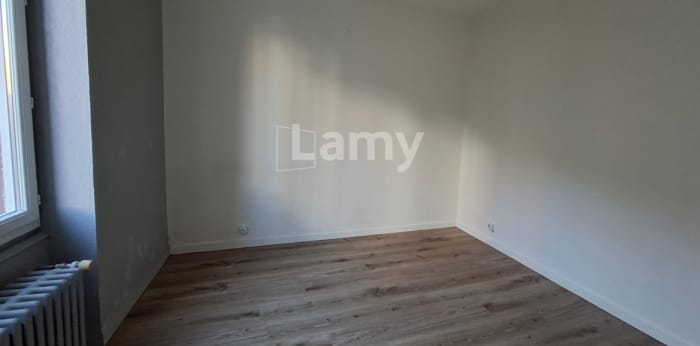 Image 4 sur 6 - Appartement  ·  Location · Clermont Ferrand (63000) · 2 pièces · 33m²