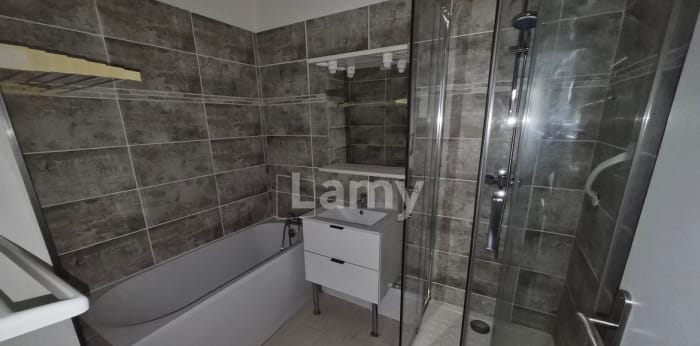 Image 9 sur 17 - Appartement  ·  Location · Auxerre (89000) · 4 pièces · 82m²