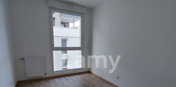 Image 3 sur 6 - Appartement  ·  Location · Thonon Les Bains (74200) · 4 pièces · 82m²