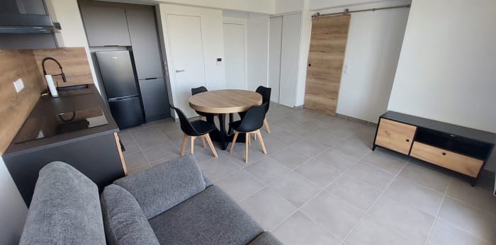 Image 5 sur 8 - Appartement  ·  Location · Rognac (13340) · 2 pièces · 39m²