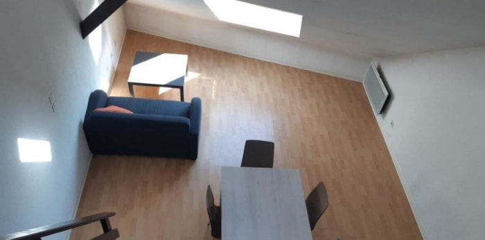 Image 3 sur 4 - Appartement  ·  Location · Chambery (73000) · 1 pièce · 44m²