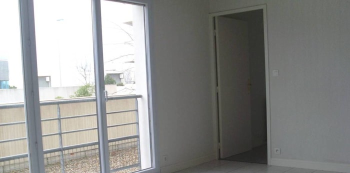 Image 2 sur 3 - Appartement  ·  Location · La Rochelle (17000) · 2 pièces · 38m²