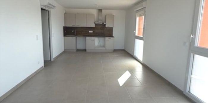 Image 2 sur 7 - Appartement  ·  Location · Frejus (83600) · 3 pièces · 65m²