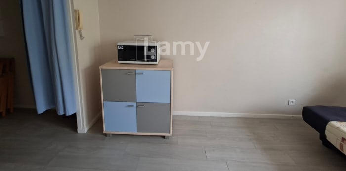 Image 4 sur 6 - Appartement  ·  Location · Clermont Ferrand (63000) · 1 pièce · 18m²