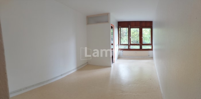 Image 1 sur 8 - Appartement  ·  Location · Vandoeuvre Les Nancy (54500) · 1 pièce · 28m²