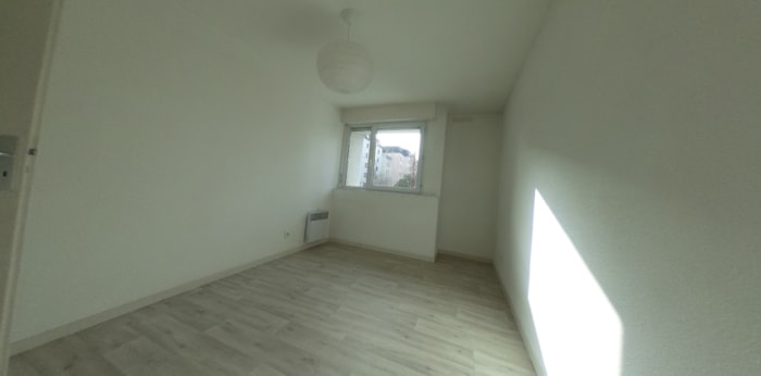 Image 6 sur 7 - Appartement  ·  Location · Grenoble (38100) · 2 pièces · 41m²
