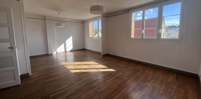 Image 3 sur 13 - Appartement  ·  Location · Dijon (21000) · 4 pièces · 82m²