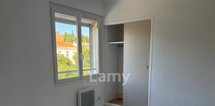 Image 10 sur 11 - Appartement  ·  Location · Salon De Provence (13300) · 3 pièces · 59m²