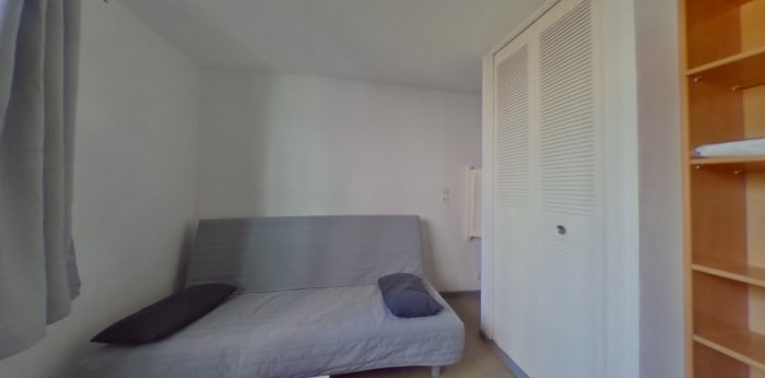 Image 2 sur 8 - Appartement  ·  Location · Aix En Provence (13090) · 1 pièce · 16m²