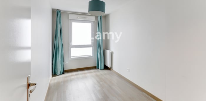 Image 5 sur 9 - Appartement  ·  Location · Clermont Ferrand (63100) · 4 pièces · 85m²