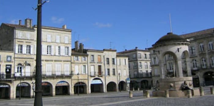 Image 1 sur 1 - Parking/box  ·  Location · Libourne (33500) · 12m²