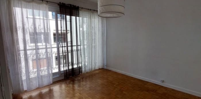 Image 4 sur 9 - Appartement  ·  Location · Grenoble (38000) · 1 pièce · 24m²