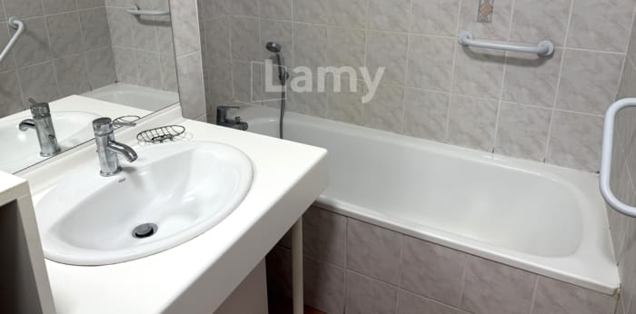 Image 12 sur 12 - Appartement  ·  Location · Salon De Provence (13300) · 2 pièces · 50m²