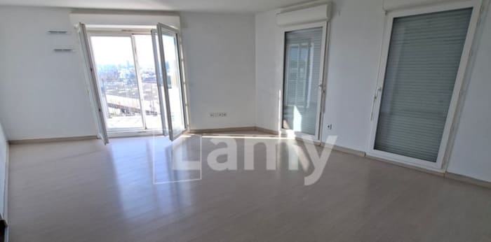 Image 1 sur 10 - Appartement  ·  Location · Rosny Sous Bois (93110) · 3 pièces · 65m²