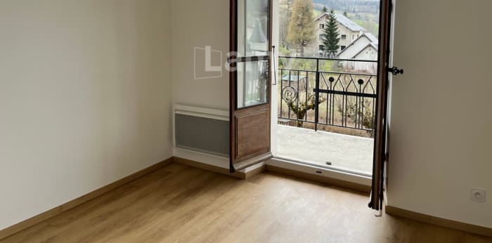 Image 2 sur 17 - Appartement  ·  Location · Lans En Vercors (38250) · 3 pièces · 83m²