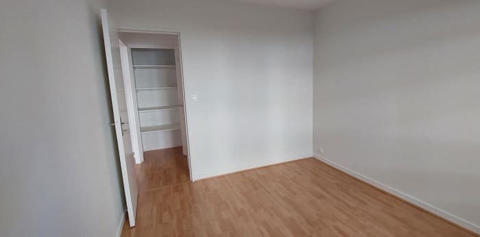 Image 3 sur 11 - Appartement  ·  Location · Besancon (25000) · 2 pièces · 50m²