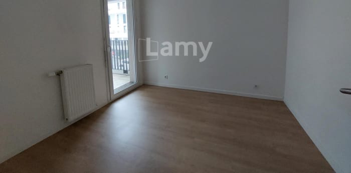 Image 4 sur 8 - Appartement  ·  Location · Cergy (95000) · 2 pièces · 47m²
