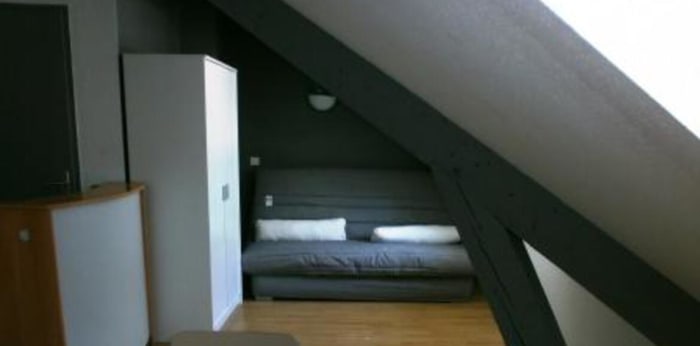 Image 3 sur 6 - Appartement  ·  Location · Chambery (73000) · 1 pièce · 17m²