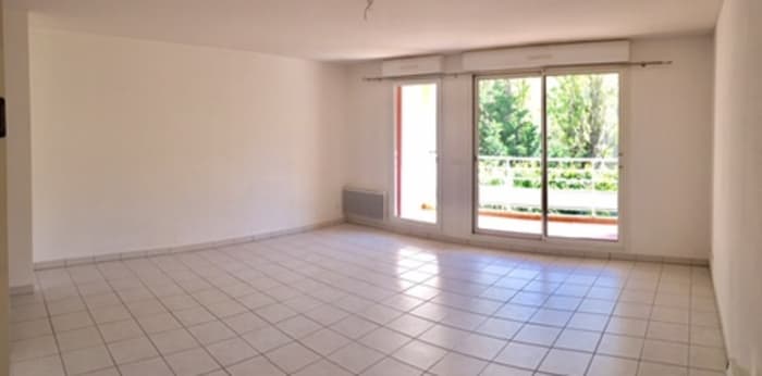 Image 2 sur 6 - Appartement  ·  Location · Salon De Provence (13300) · 3 pièces · 68m²