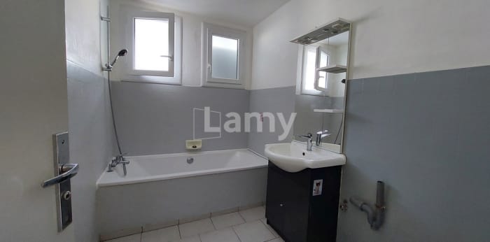 Image 11 sur 13 - Appartement  ·  Location · Sisteron (04200) · 4 pièces · 89m²