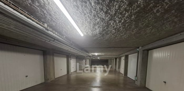 Image 3 sur 3 - Parking/box  ·  Location · Annecy (74000) · 12m²