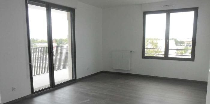 Image 1 sur 5 - Appartement  ·  Location · Bordeaux (33300) · 3 pièces · 62m²