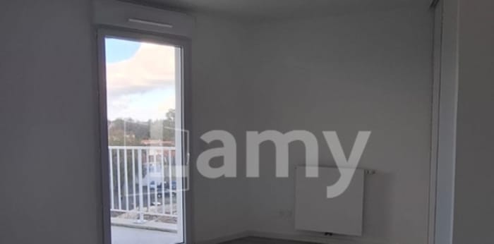 Image 8 sur 13 - Appartement  ·  Location · Talence (33400) · 5 pièces · 107m²