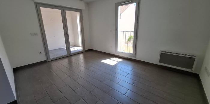 Image 1 sur 10 - Appartement  ·  Location · Marseille (13006) · 2 pièces · 39m²