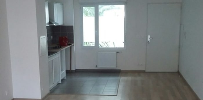 Image 2 sur 2 - Appartement  ·  Location · Bordeaux (33300) · 3 pièces · 72m²