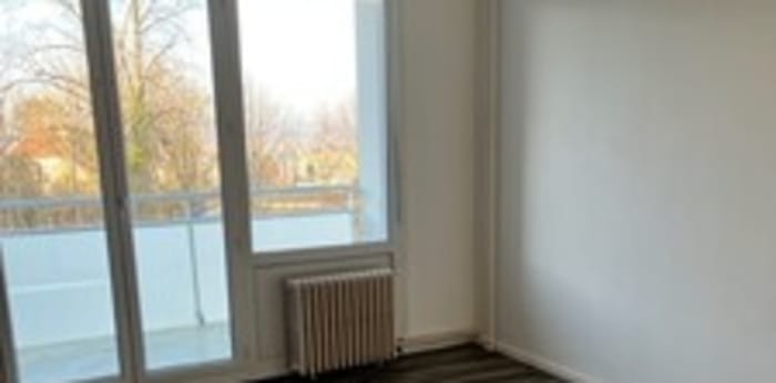 Image 4 sur 8 - Appartement  ·  Location · Besancon (25000) · 4 pièces · 72m²
