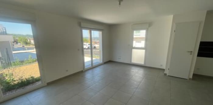 Image 3 sur 11 - Maison/villa  ·  Location · Grand Couronne (76530) · 4 pièces · 86m²