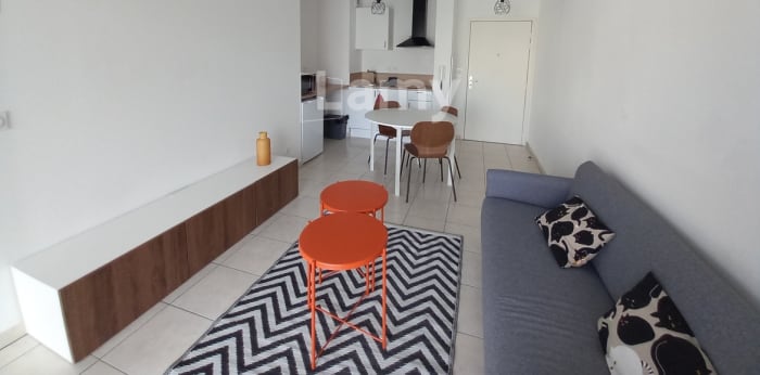 Image 1 sur 9 - Appartement  ·  Location · Marseille (13003) · 2 pièces · 35m²
