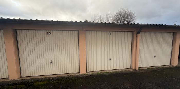 Image 3 sur 3 - Parking/box  ·  Location · Villefranche Sur Saone (69400)