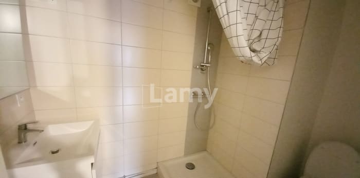 Image 4 sur 5 - Appartement  ·  Location · Chambery (73000) · 20m²