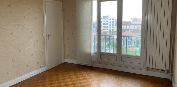 Image 2 sur 4 - Appartement  ·  Location · St Maur Des Fosses (94100) · 1 pièce · 28m²