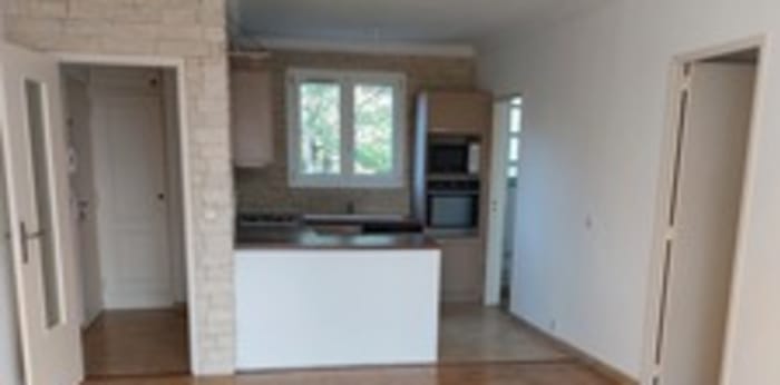 Image 1 sur 9 - Appartement  ·  Location · Aix En Provence (13090) · 4 pièces · 69m²