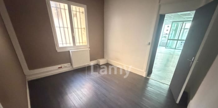 Image 6 sur 8 - Bureaux  ·  Location · Villefranche Sur Saone (69400) · 93m²