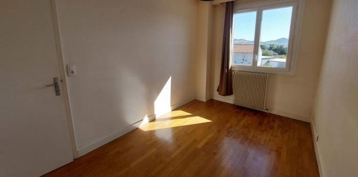 Image 10 sur 14 - Appartement  ·  Location · Issoire (63500) · 3 pièces · 57m²